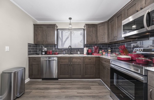 Statesville Apartment | Magnolia "Apt. 620"- Comfy King Size Bed, Kid Friendly, Over 70 Amenities