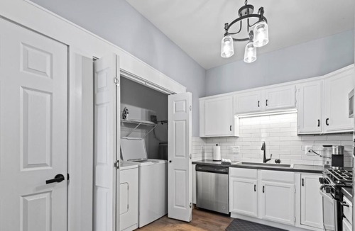 St. Charles Apartment | Main Street Apartment For up to 8 guests!