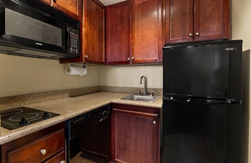 Houma Hotel | MainStay Suites Houma