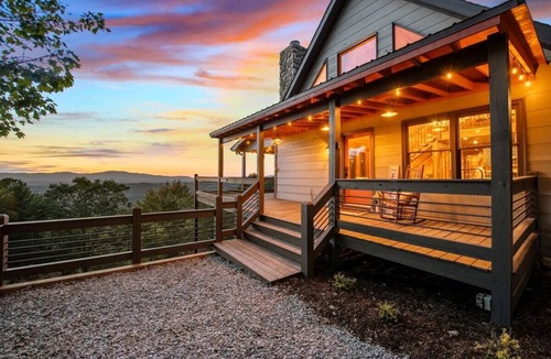 Ridgeline Vistas Cabin | Majestic Haven - An unmatchable view