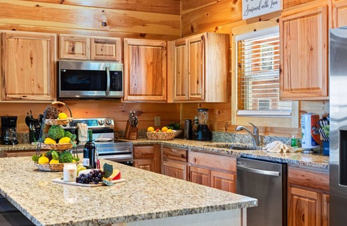 Sevierville Cabin | Majestic Horizon by Ghosal Luxury Lodging
