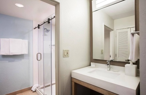 North Myrtle Beach Hotel | Making The Best Memories Along The Way! Indoor Pool, Pets Are Welcome!