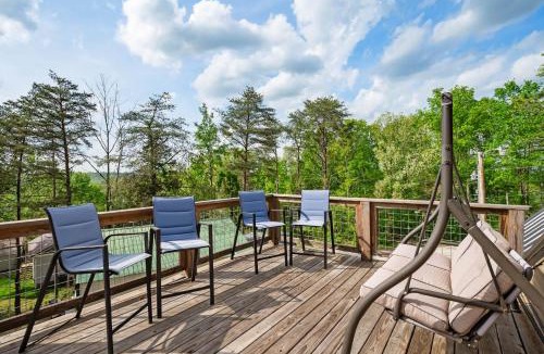 Cub Run House | Mammoth Lake House with Gas Grill 5 King Bedrooms-Family Friendly