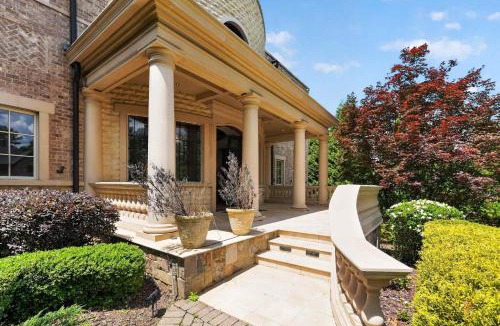 Atlanta House | Marietta Manor by Rove Travel- Luxury Estate