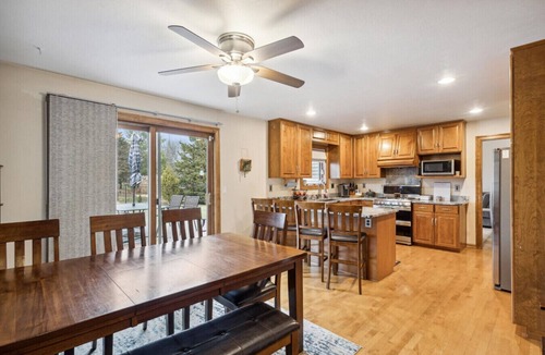 Ashwaubenon House | Marko Run - Draft Rental 4 Miles to Lambeau