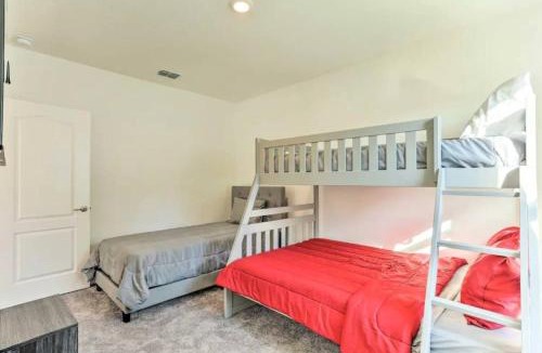 Port Saint Lucie House | Massive 4 bedroom close to the Beach with a pool