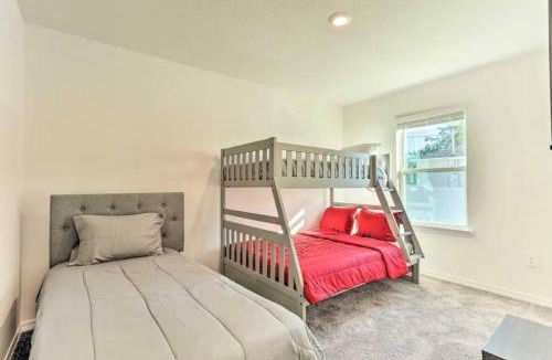 Port Saint Lucie House | Massive 4 bedroom close to the Beach with a pool