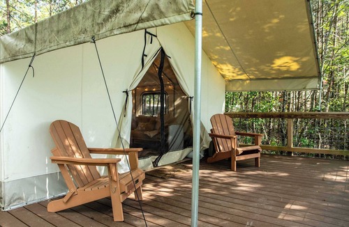 Primrose RV Rental | Meadowlark's Nest-Lux Camping Tent in The Gorge