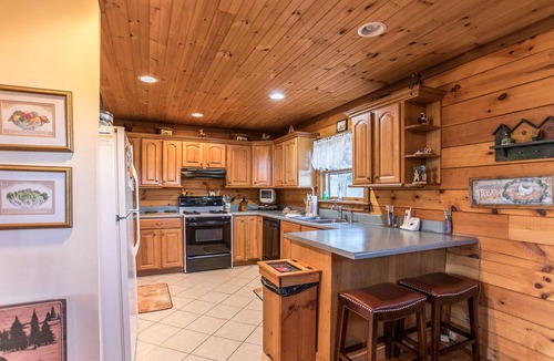 Seven Devils Cabin | Meagan's Loft - Seven Devils! GREAT views, Game Room,