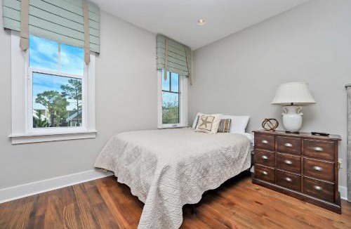 Watercolor Villa | Meant To Be - 1258979