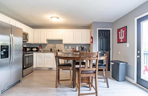 Bloomington Apartment | Memorial Field Lodge - 4 Bd Townhome by IU Sports