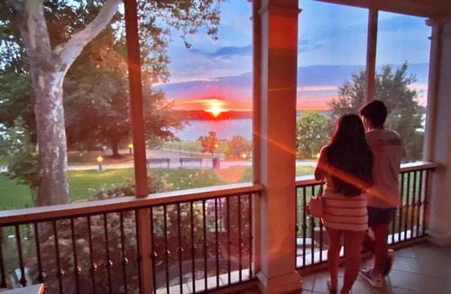 Downtown Memphis House | Memphis Dream House - 6 bedrooms - ON THE RIVER - Pool + Elevator + Gym + VIEWS