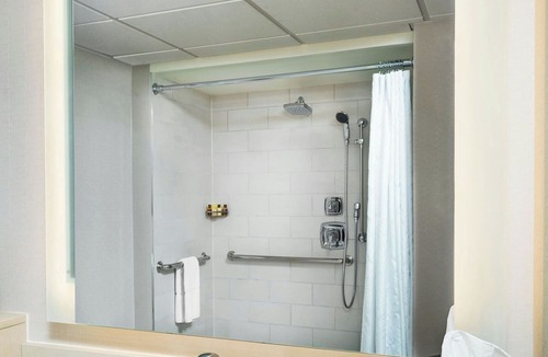 Pinch District Hotel | Memphis Riverline Hotel