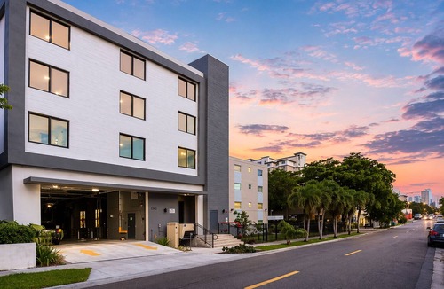 East Little Havana Condo | Miami City Escape 2BR Suite Near Brickell & Miami Beach