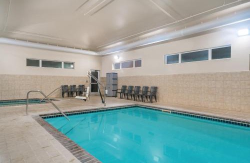 Springfield Hotel | Microtel Inn & Suites by Wyndham Springfield