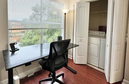 South Semoran Apartment | Mid-Century Studio Apt in Orlando near MCO Airport