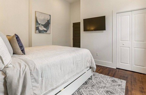 Mid-City House | Mid-City Home, 8 Beds by Streetcar w/ Outside Bar