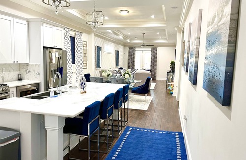 Tulane - Gravier House | Mid City Sapphire Oasis, Steps to Streetcar & More