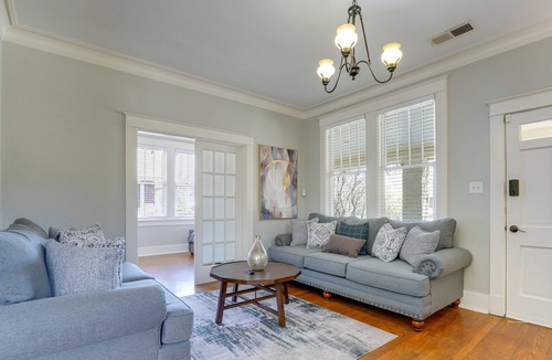 Vollintine-Evergreen House | Midtown Memphis Vacation Rental: Private Hot Tub!