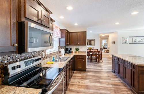 Waxhaw House | Minnie's Place is 3 min from historic DT Waxhaw, Mill bridge & Walnut Creek
