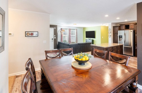 Waxhaw House | Minnie's Place is 3 min from historic DT Waxhaw, Mill bridge & Walnut Creek