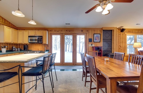 Minocqua Cabin | Minocqua Lakefront Cabin w/Deck