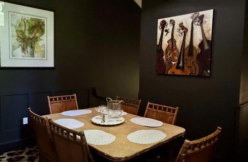 Decatur House | Minutes to Atlanta, Entire Home, 3 King Suites, 3 Full Baths, No Sharing