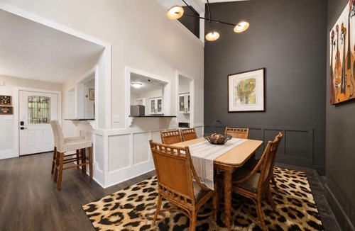 Decatur House | Minutes to Atlanta, Entire Home, 3 King Suites, 3 Full Baths, No Sharing