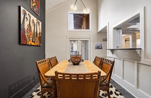 Decatur House | Minutes to Atlanta, Entire Home, 3 King Suites, 3 Full Baths, No Sharing
