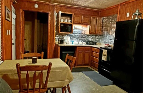 Newcomb Cabin | Misty Mountain Hideaway. Great place for a ride in the Royal Blue Mountains.