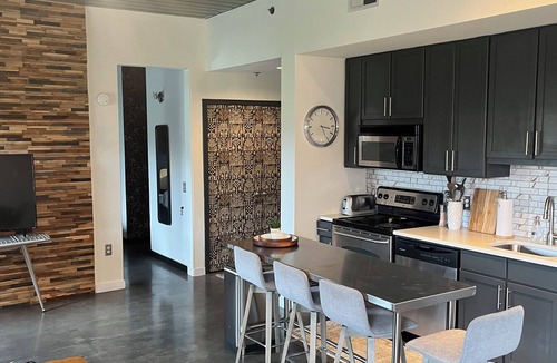 Old Fourth Ward Condo | Modern 2-bedroom condo, 2 bath condo in prime Atlanta Beltline location