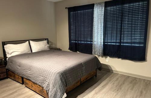 Crestline Heights Apartment | Modern 2 BR APT, Near Hospital & UAB, WiFi