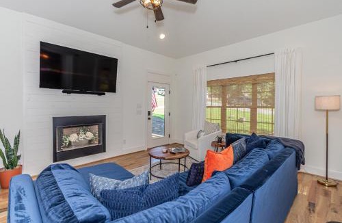 Tallassee House | Modern 3BR 2BA Lake Martin Access Near Auburn