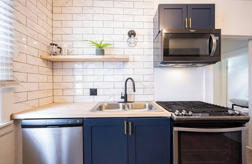 Detroit House | Modern 3BR Detroit Home Near Downtown