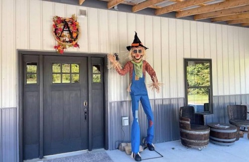 Elizabethtown House | Modern Barndomanium on beautiful farm! 4 R -2.5 B