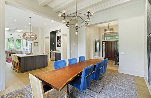 Vanderhorst Plantation House | Modern Beach Home on Kiawah Island! Updated with Beautiful Artwork, Walk to Beach!