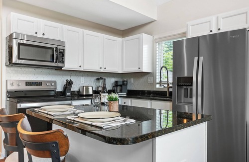 Boyne Falls Cabin | Modern Cabin-Comm Pool-Mtn Views-Private Hot Tub-Game Room-Family & Pet-Friendly