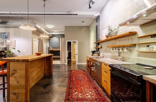 Central Business District Apartment | Modern City Loft Downtown Lynchburg VA LYH HUGE