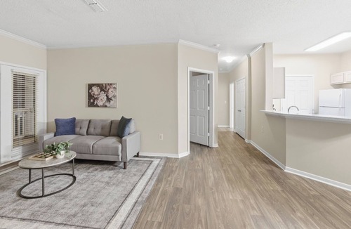 Sand Ridge Apartment | Modern Comfort w/Balcony, Kitchen & WiFi