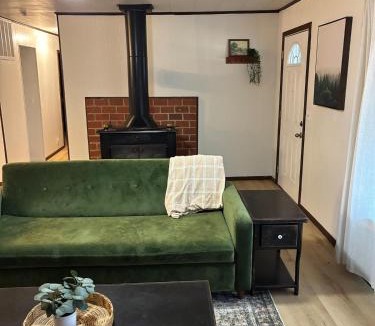 Grayridge House | Modern Country Retreat, 3BR, Fiber Wi-Fi