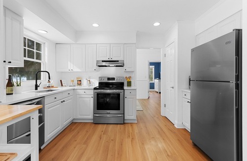 Sister Bay House | Modern Dörr, Retreat Downtown Sister Bay