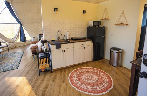 Vesta Cabin | Modern Dome Escape w/Hot Tub & View