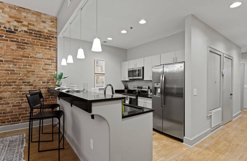 Spartanburg Apartment | Modern Downtown Spartanburg Apartment B | Walkable Patio