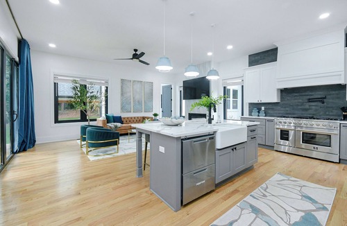 Kirkwood House | Modern Elegance and Ultimate Comfort