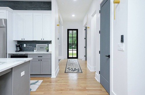 Kirkwood House | Modern Elegance and Ultimate Comfort