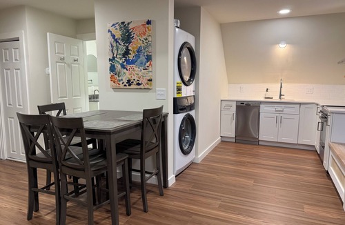 Hillsdale House | Modern home in Hillsdale walking distance to Hillsdale College