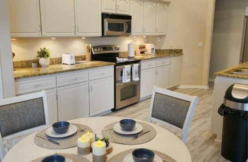 Palm Harbor House | Modern Home, Private Pool, Dog Friendly – Minutes from Golf, Beach & Speedway