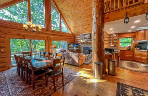 McHenry Villa | Modern Log Cabin: Pet Friendly Hot Tub