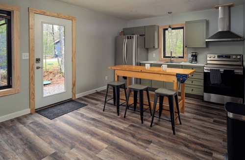 Land O Lakes Cabin | Modern luxury 2 bedroom on Eleanore Lake in Wisconsin's Northwoods