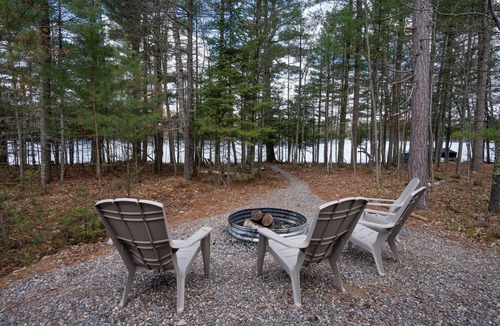 Land O Lakes Cabin | Modern luxury 2 bedroom on Eleanore Lake in Wisconsin's Northwoods